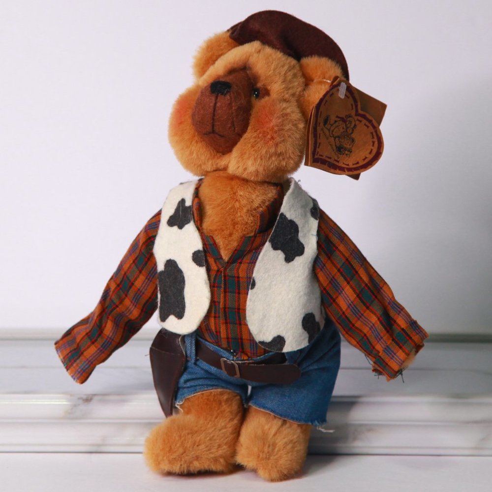 Vintage Heartfelt Collectibles With Tags Well Dressed 1997